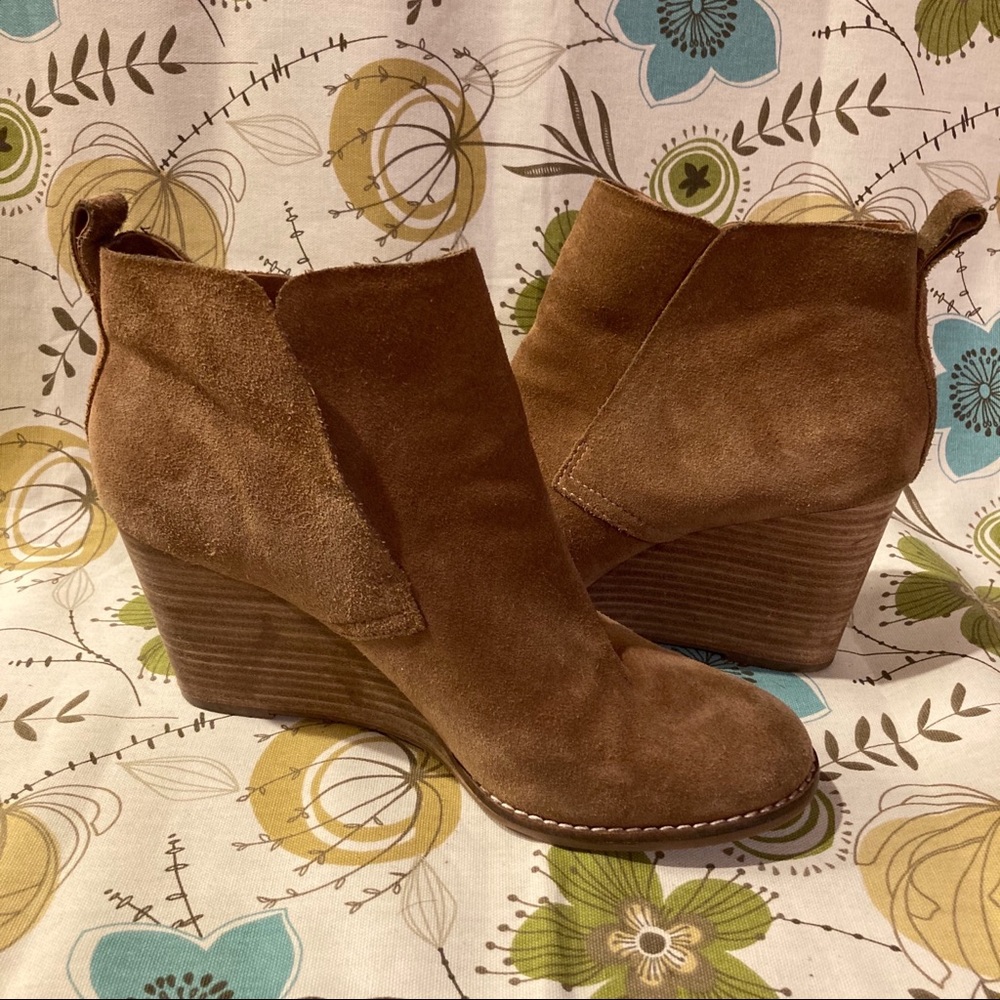 Lucky Brand Brown Suede Wedge Booties SZ 9